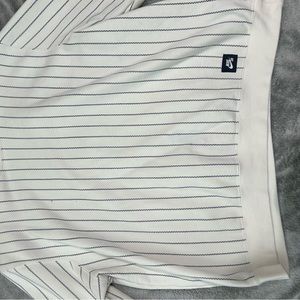 Like new size extra large men’s Nike pinstripe SB crewneck sweater
